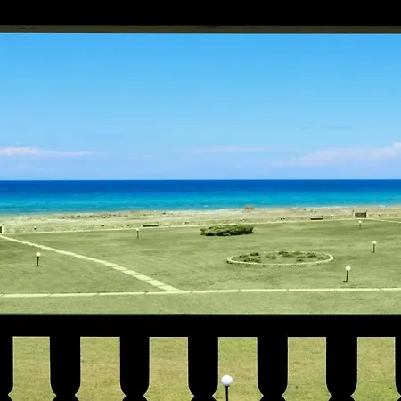 Soleado Beachfront Villa Skala Fourkas