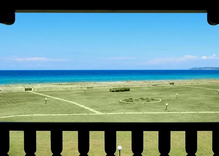 Soleado Beachfront 别墅 Skála Foúrkas